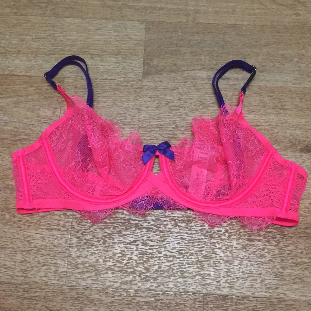 NEW Victoria's Secret Very Sexy Unlined